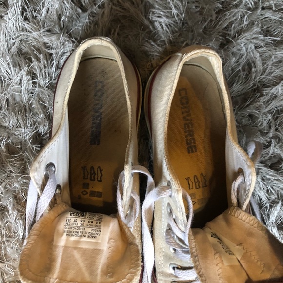 Converse 6.5 (fits women 7.5) classic whites - Picture 3 of 7